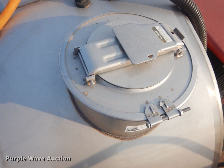 image for item DJ4774 2011 Case IH Patriot 3330  sprayer