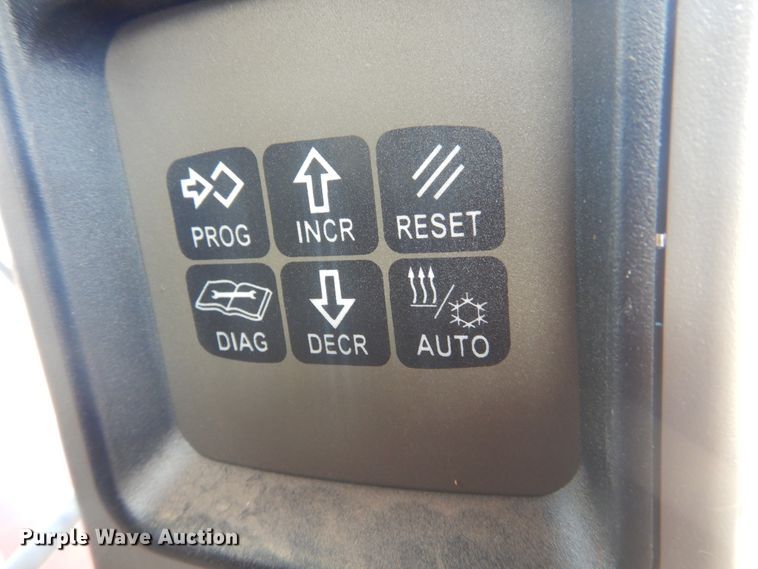 image for item DJ4774 2011 Case IH Patriot 3330  sprayer