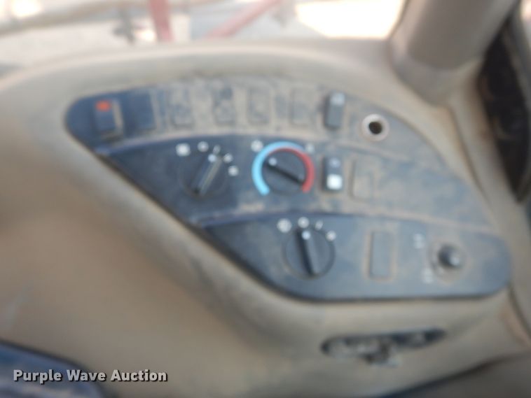 image for item DJ4774 2011 Case IH Patriot 3330  sprayer