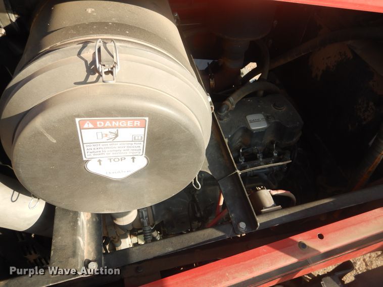 image for item DJ4774 2011 Case IH Patriot 3330  sprayer