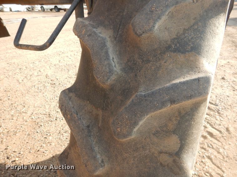 image for item DJ4774 2011 Case IH Patriot 3330  sprayer