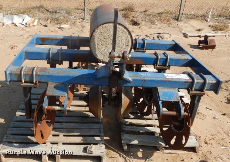 image for item DJ4775 Blu-Jet TrackMaster track closer