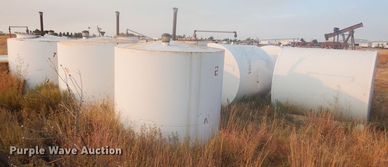 image for item DJ4778 (6) fuel tanks