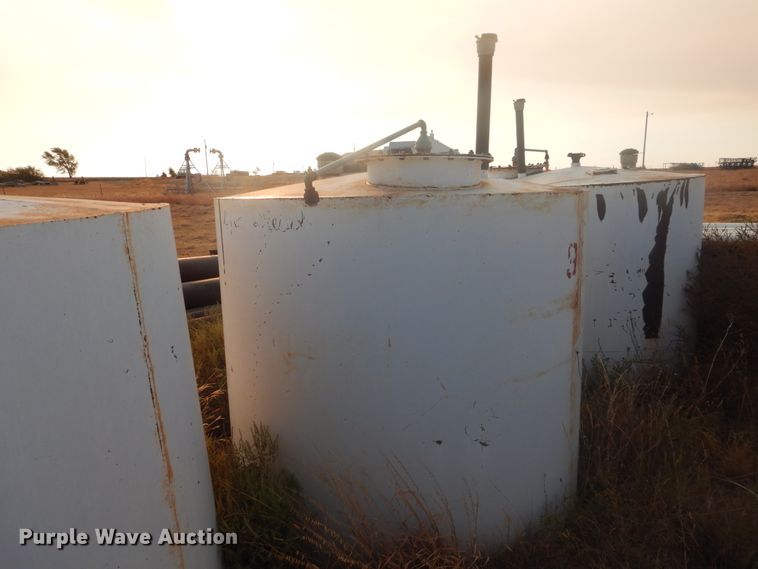 image for item DJ4778 (6) fuel tanks