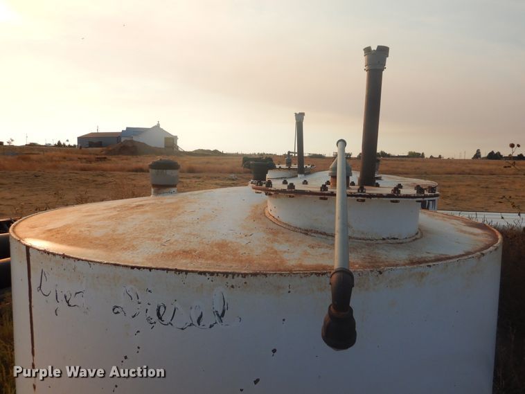 image for item DJ4778 (6) fuel tanks