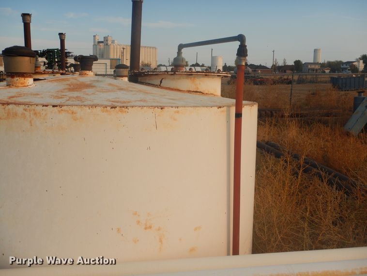 image for item DJ4778 (6) fuel tanks