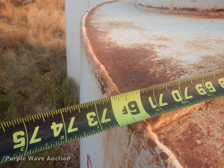 image for item DJ4778 (6) fuel tanks