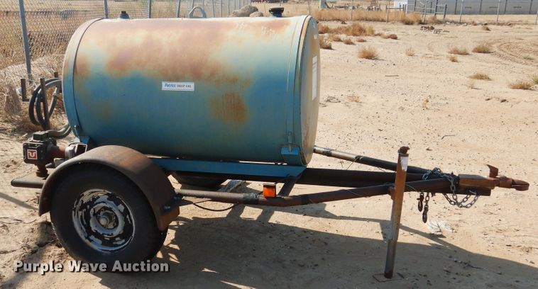image for item GR9341 Fuel tank trailer