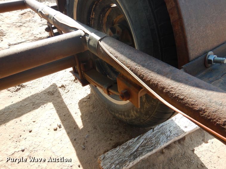 image for item GR9341 Fuel tank trailer