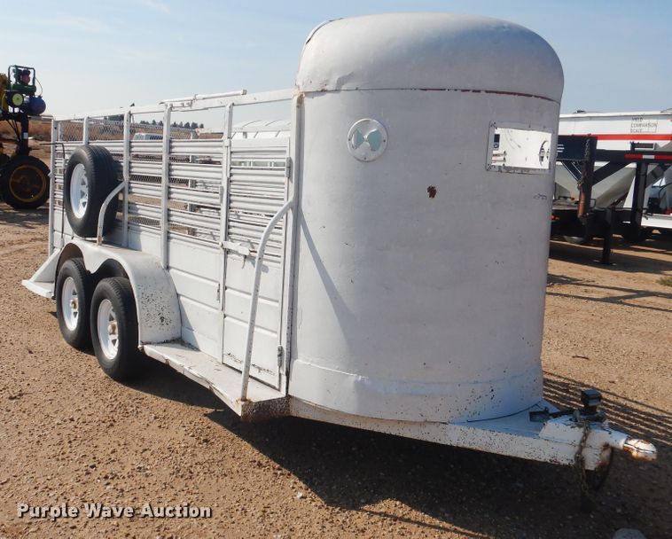 image for item GR9342 W-W livestock trailer