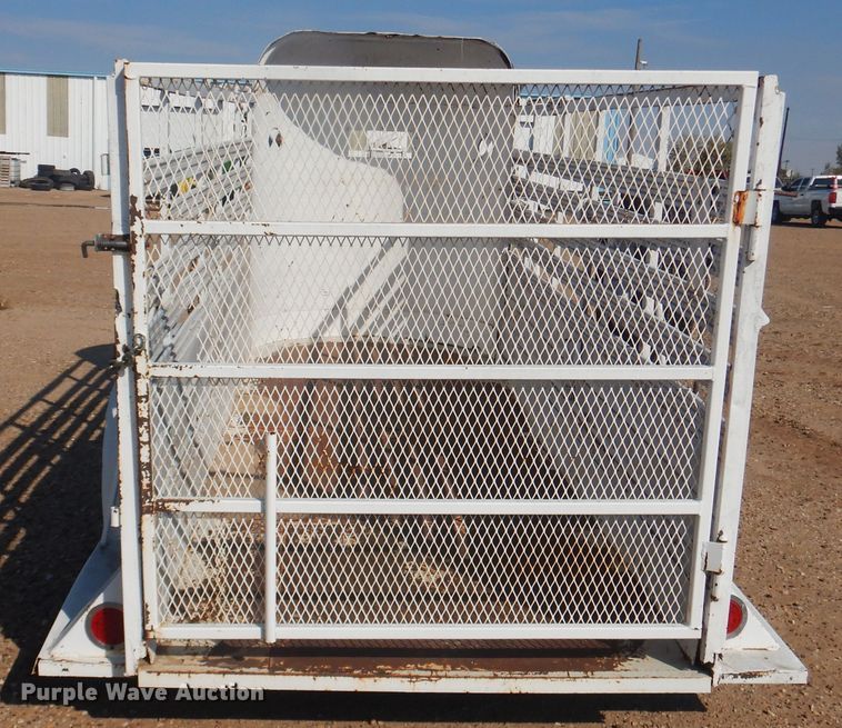 image for item GR9342 W-W livestock trailer