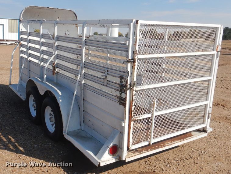 image for item GR9342 W-W livestock trailer