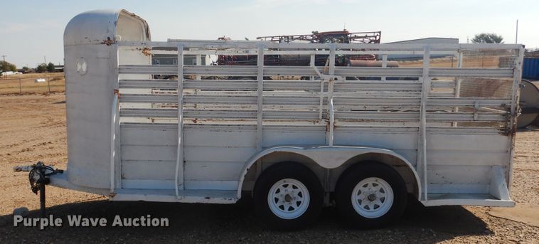 image for item GR9342 W-W livestock trailer