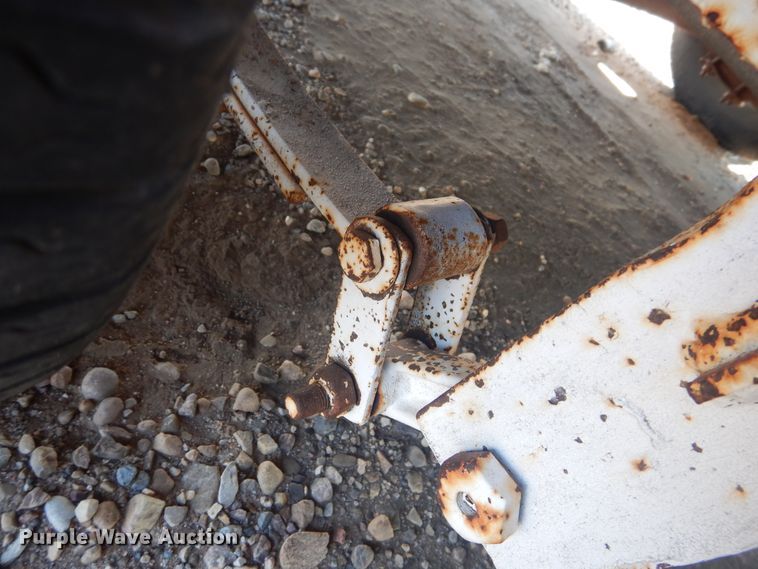 image for item GR9342 W-W livestock trailer