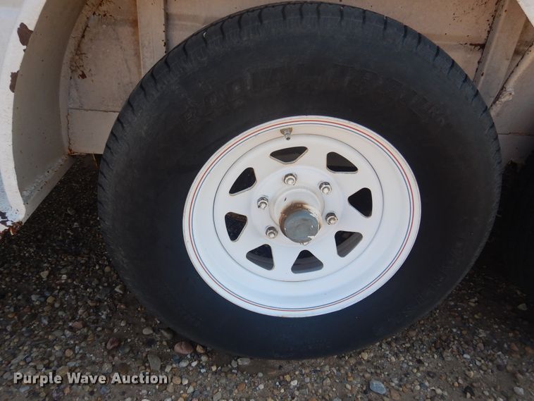 image for item GR9342 W-W livestock trailer