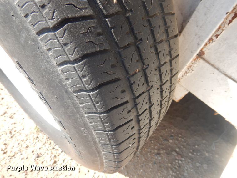 image for item GR9342 W-W livestock trailer