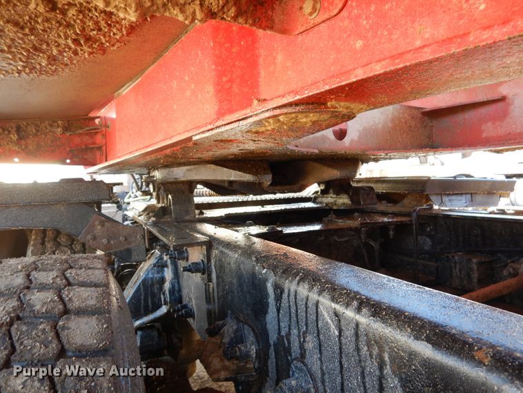 image for item AF9931 2011 Peterbilt 384  semi truck