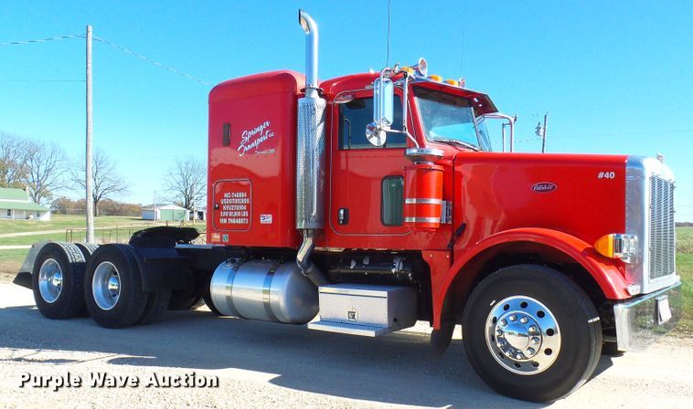 image for item DC2897 2007 Peterbilt 378  semi truck