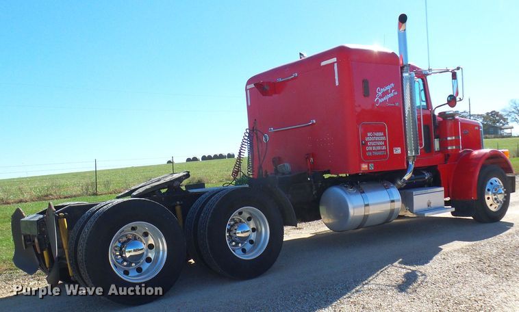 image for item DC2897 2007 Peterbilt 378  semi truck