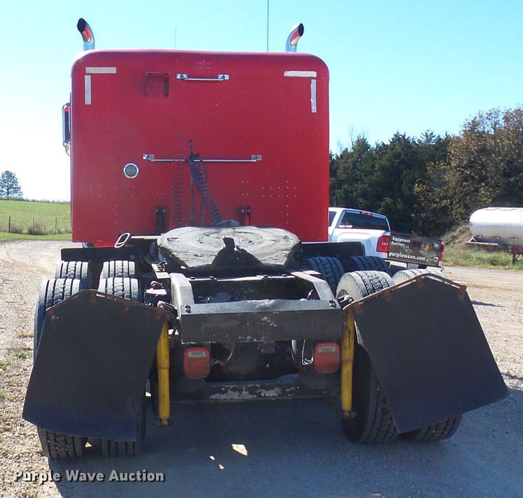 image for item DC2897 2007 Peterbilt 378  semi truck