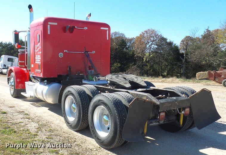 image for item DC2897 2007 Peterbilt 378  semi truck