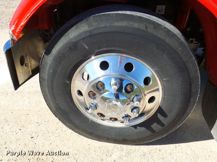 image for item DC2897 2007 Peterbilt 378  semi truck