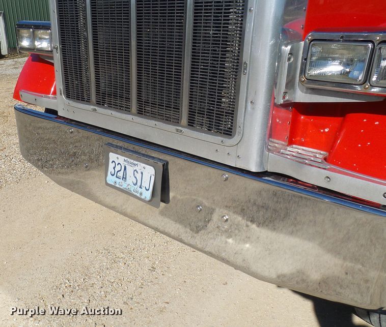 image for item DC2897 2007 Peterbilt 378  semi truck