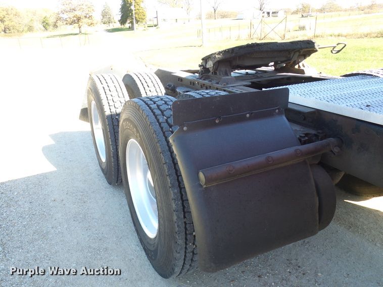 image for item DC2897 2007 Peterbilt 378  semi truck