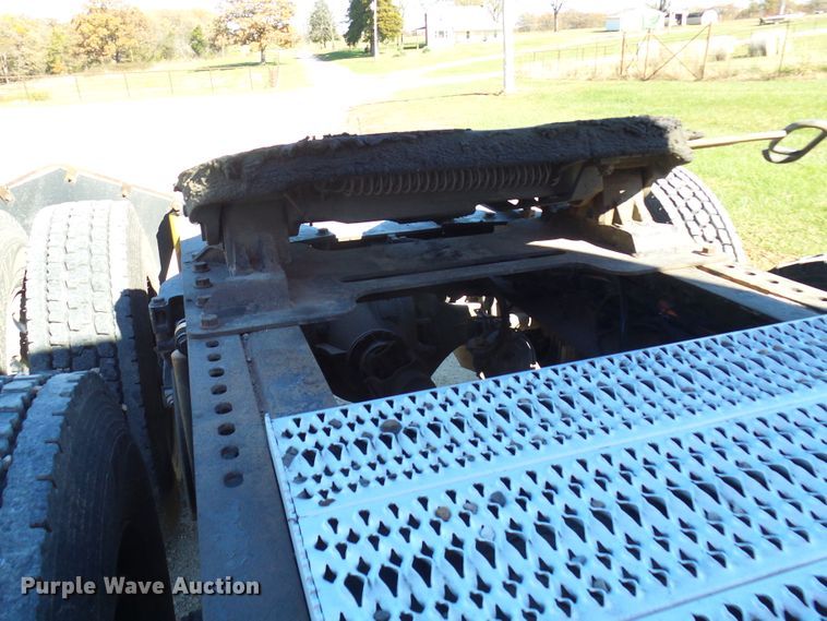 image for item DC2897 2007 Peterbilt 378  semi truck