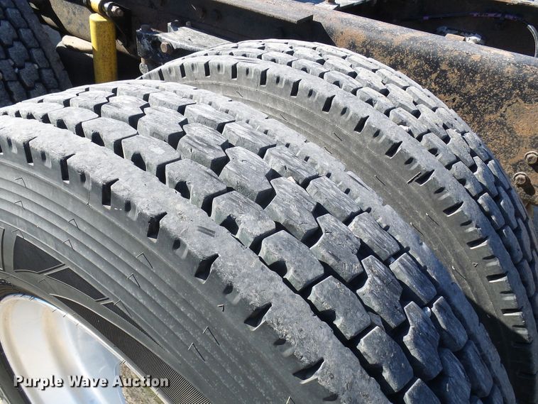 image for item DC2897 2007 Peterbilt 378  semi truck