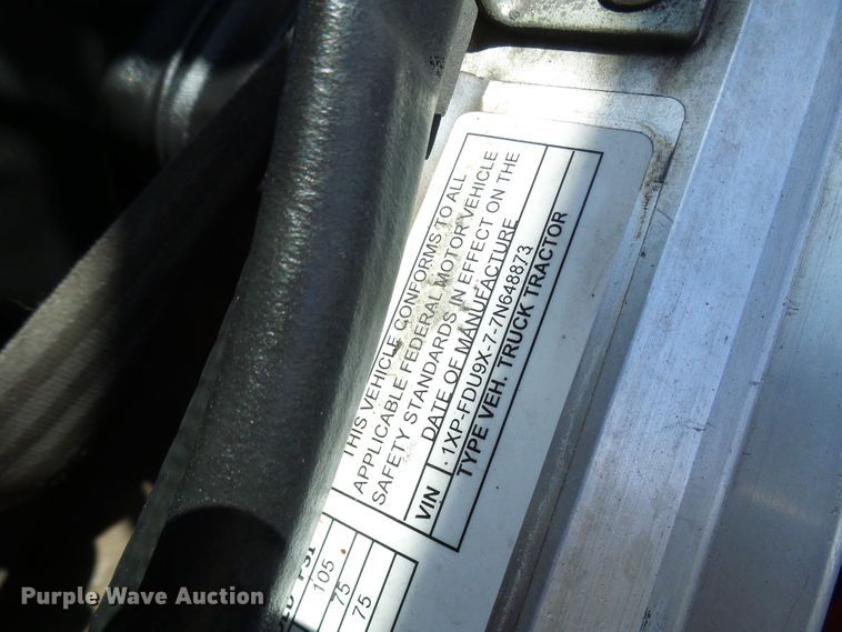 image for item DC2897 2007 Peterbilt 378  semi truck