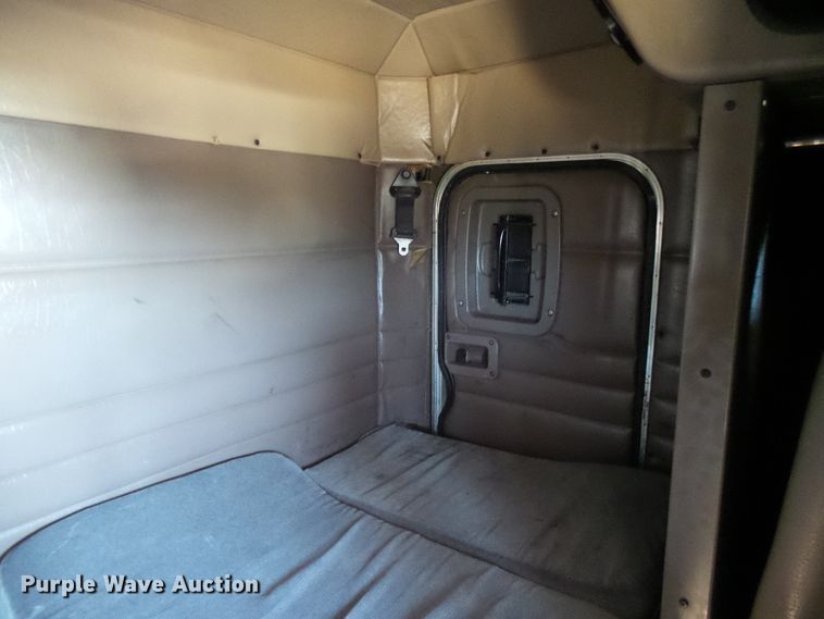 image for item DC2897 2007 Peterbilt 378  semi truck