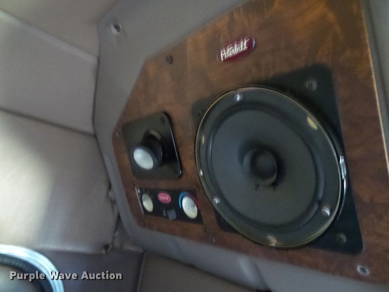 image for item DC2897 2007 Peterbilt 378  semi truck