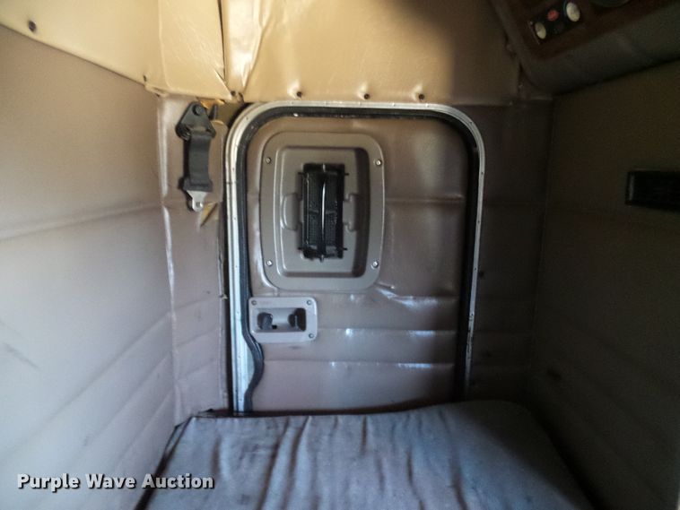 image for item DC2897 2007 Peterbilt 378  semi truck