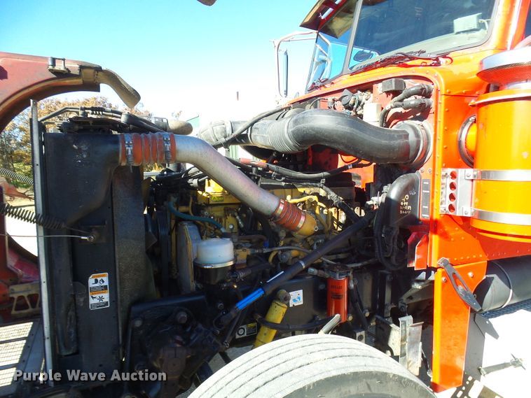 image for item DC2897 2007 Peterbilt 378  semi truck