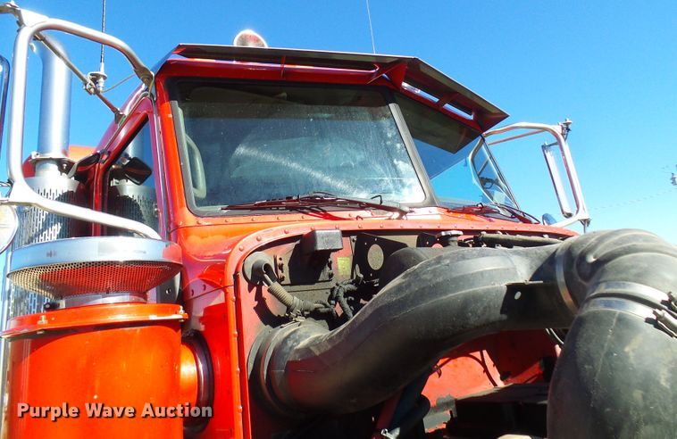 image for item DC2897 2007 Peterbilt 378  semi truck