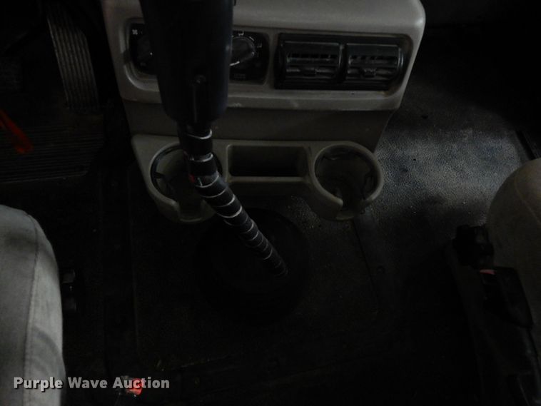 image for item DF6718 2005 Mack Vision CXN  semi truck