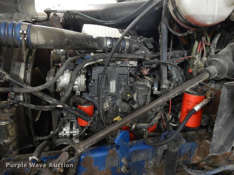 image for item DF6718 2005 Mack Vision CXN  semi truck