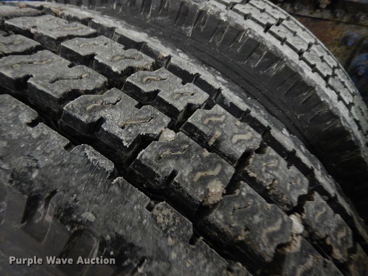 image for item DF6718 2005 Mack Vision CXN  semi truck