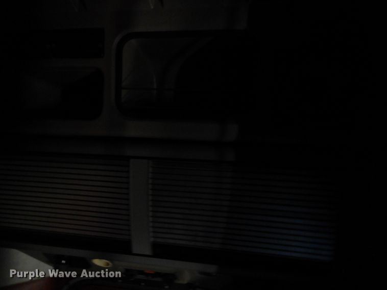 image for item DF6728 2005 Peterbilt 379  semi truck