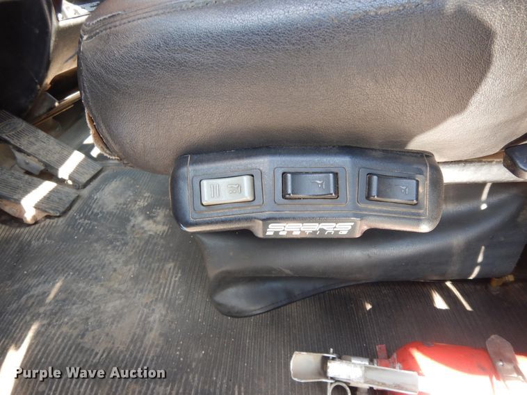 image for item DF6729 2005 Peterbilt 378  semi truck