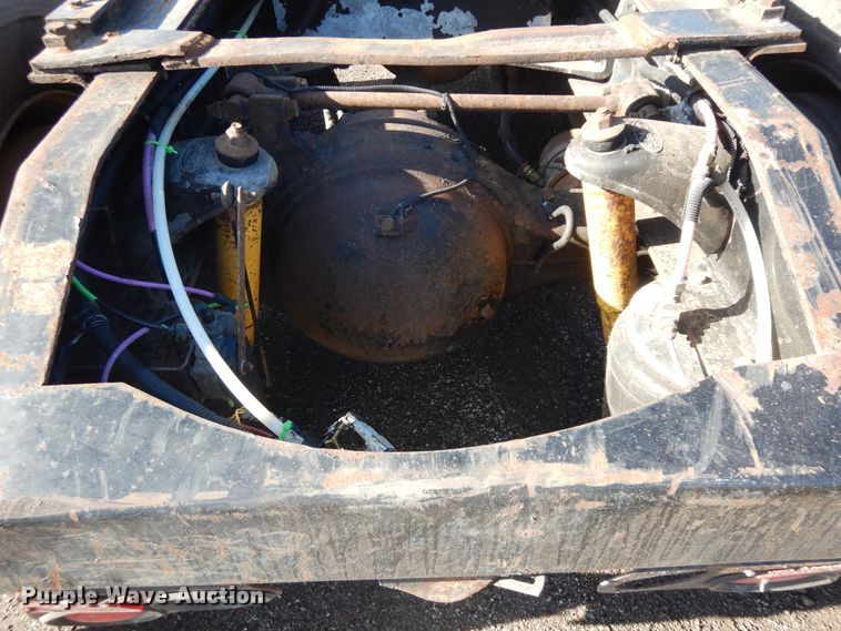 image for item DF6729 2005 Peterbilt 378  semi truck