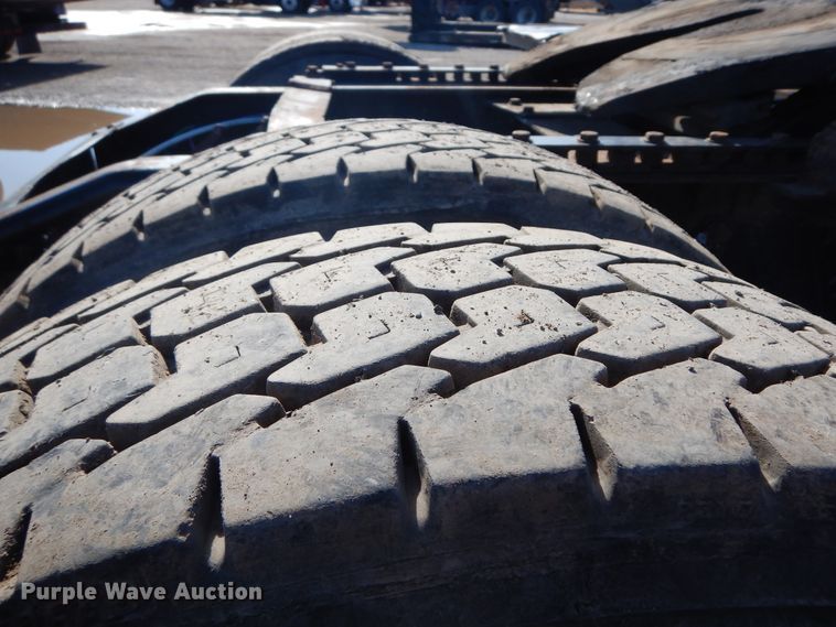 image for item DF6729 2005 Peterbilt 378  semi truck