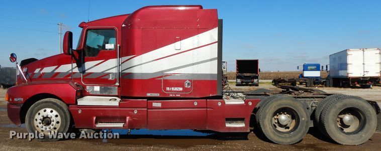 image for item DF6731 2000 Kenworth T600  semi truck
