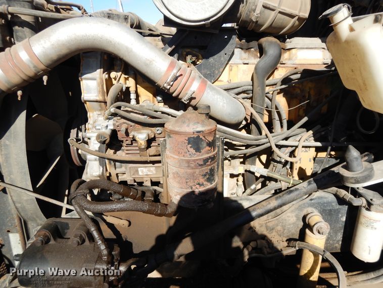 image for item DF6731 2000 Kenworth T600  semi truck