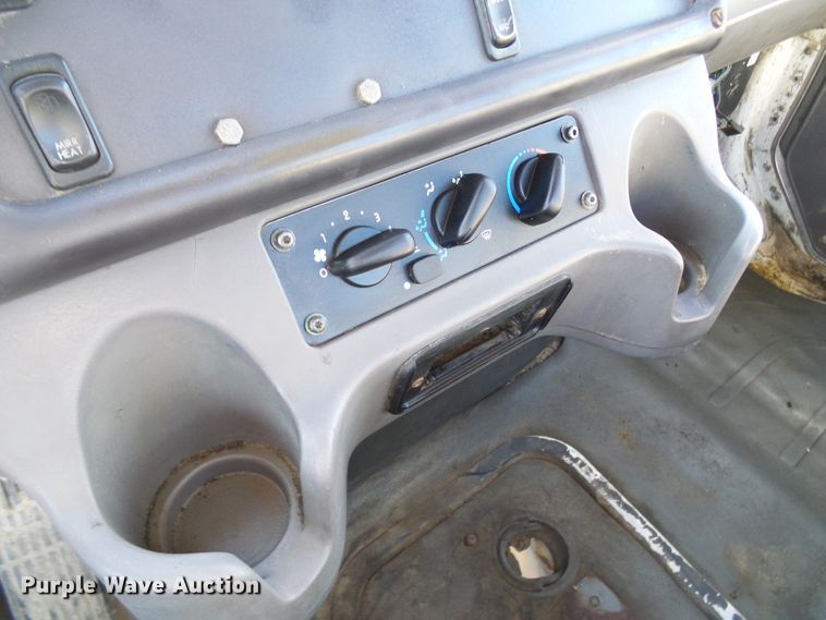 image for item DG2114 2004 Freightliner Business Class M2  truck cab and chassis