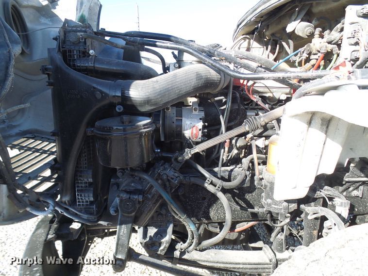 image for item DG2114 2004 Freightliner Business Class M2  truck cab and chassis