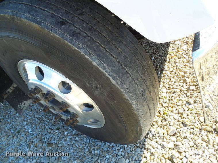 image for item DG2116 2014 Kenworth W900  semi truck