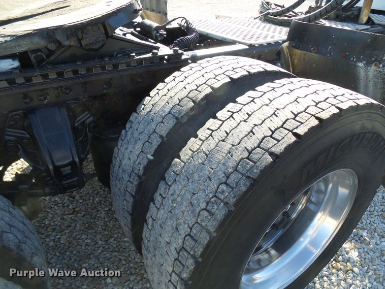 image for item DG2116 2014 Kenworth W900  semi truck