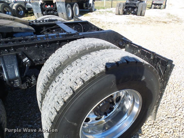 image for item DG2116 2014 Kenworth W900  semi truck